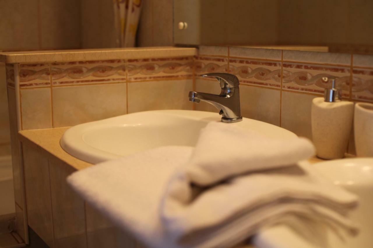 Jacob'S Hotel Constanta Luaran gambar